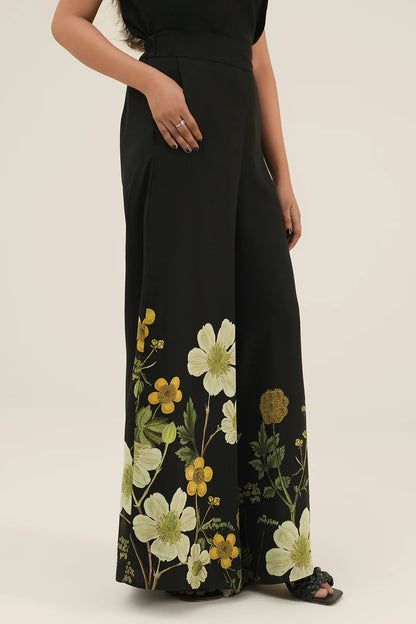 Noir Bloom Floral Co-ord Set – Black & Golden