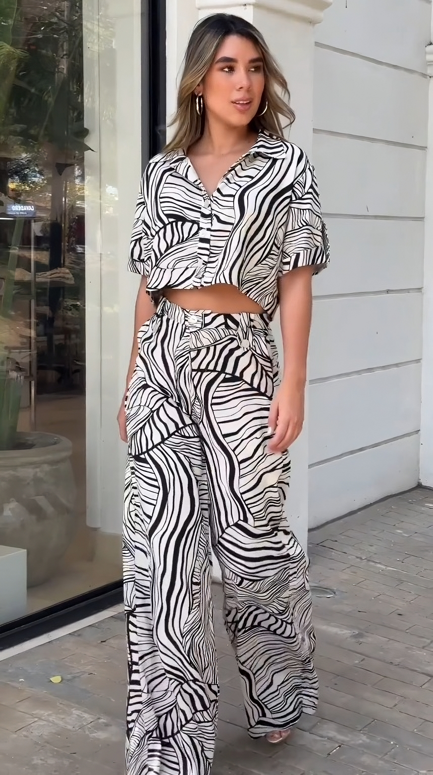 Zebra Wave Co-ord Set – Black & White