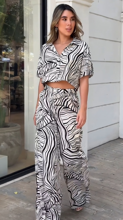 Zebra Wave Co-ord Set – Black & White