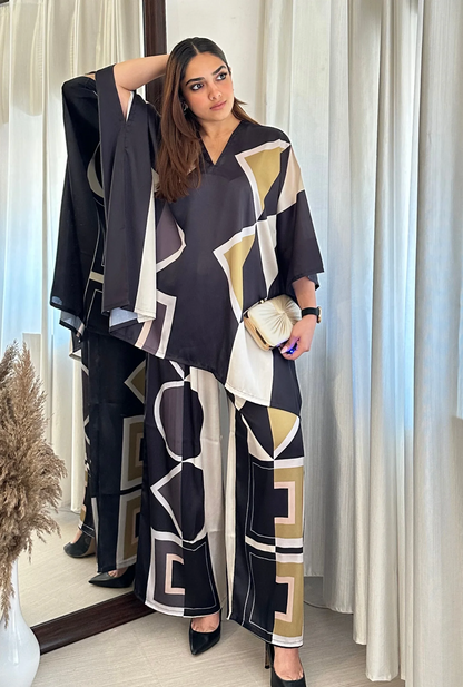 Geometric Harmony Kaftan Set – Black & Gold Luxe Edition