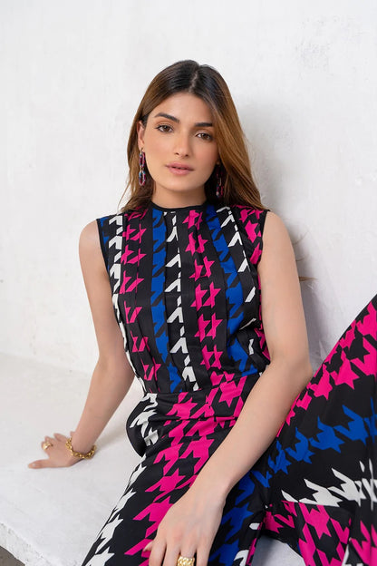 Vivid Houndstooth Sleeveless Maxi Dress – Effortless Statement Elegance