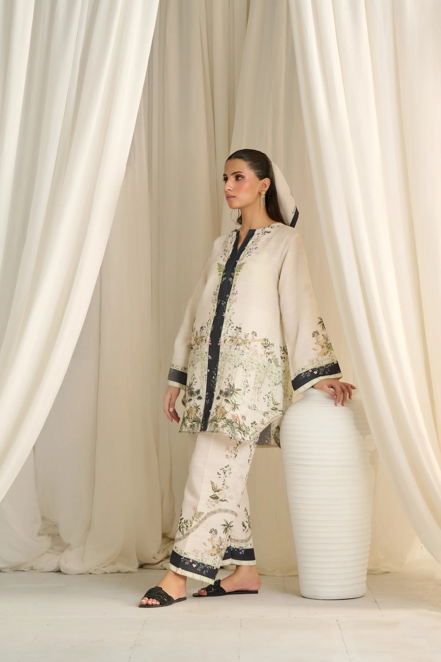 Ivory Bloom Co-ord Set – Cream with Botanical Detailing