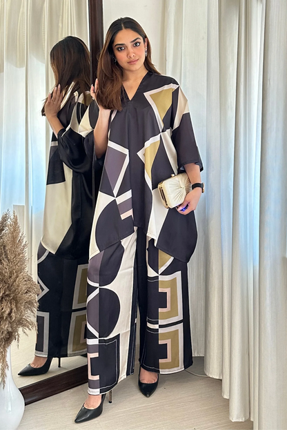 Geometric Harmony Kaftan Set – Black & Gold Luxe Edition