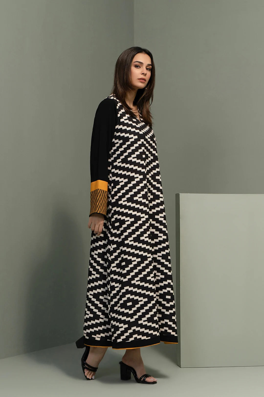 Geometric Print Long Dress – Black & Mustard Statement Style