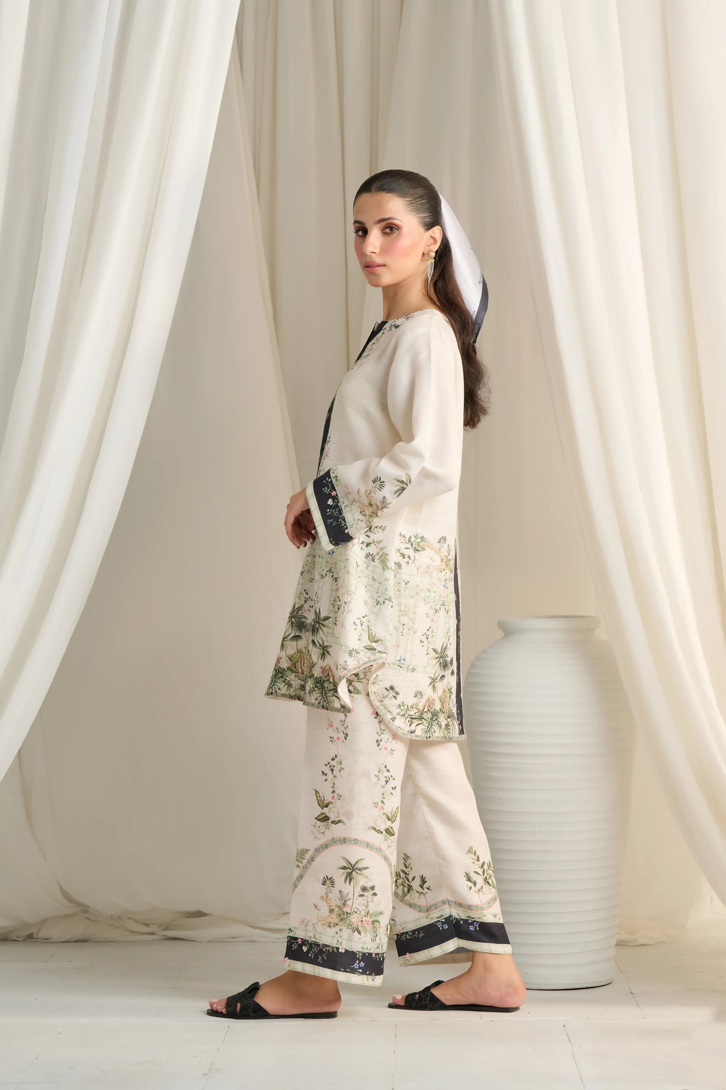 Ivory Bloom Co-ord Set – Cream with Botanical Detailing