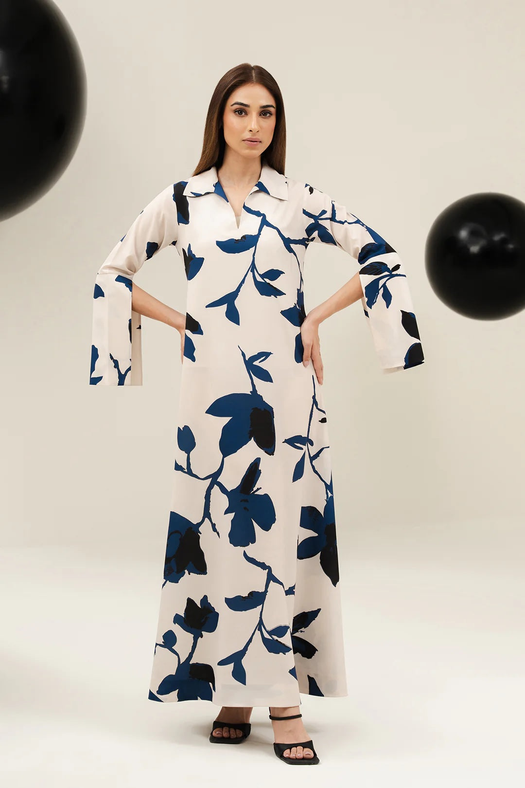 Midnight Petal Kaftan Dress – Ivory Blue