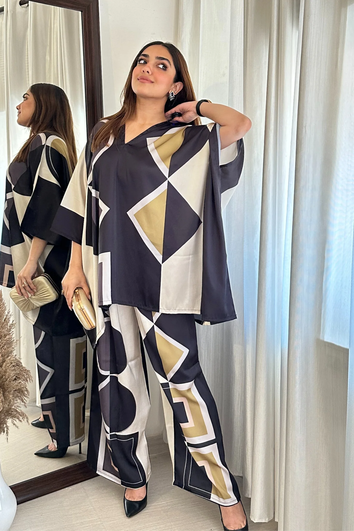 Geometric Harmony Kaftan Set – Black & Gold Luxe Edition