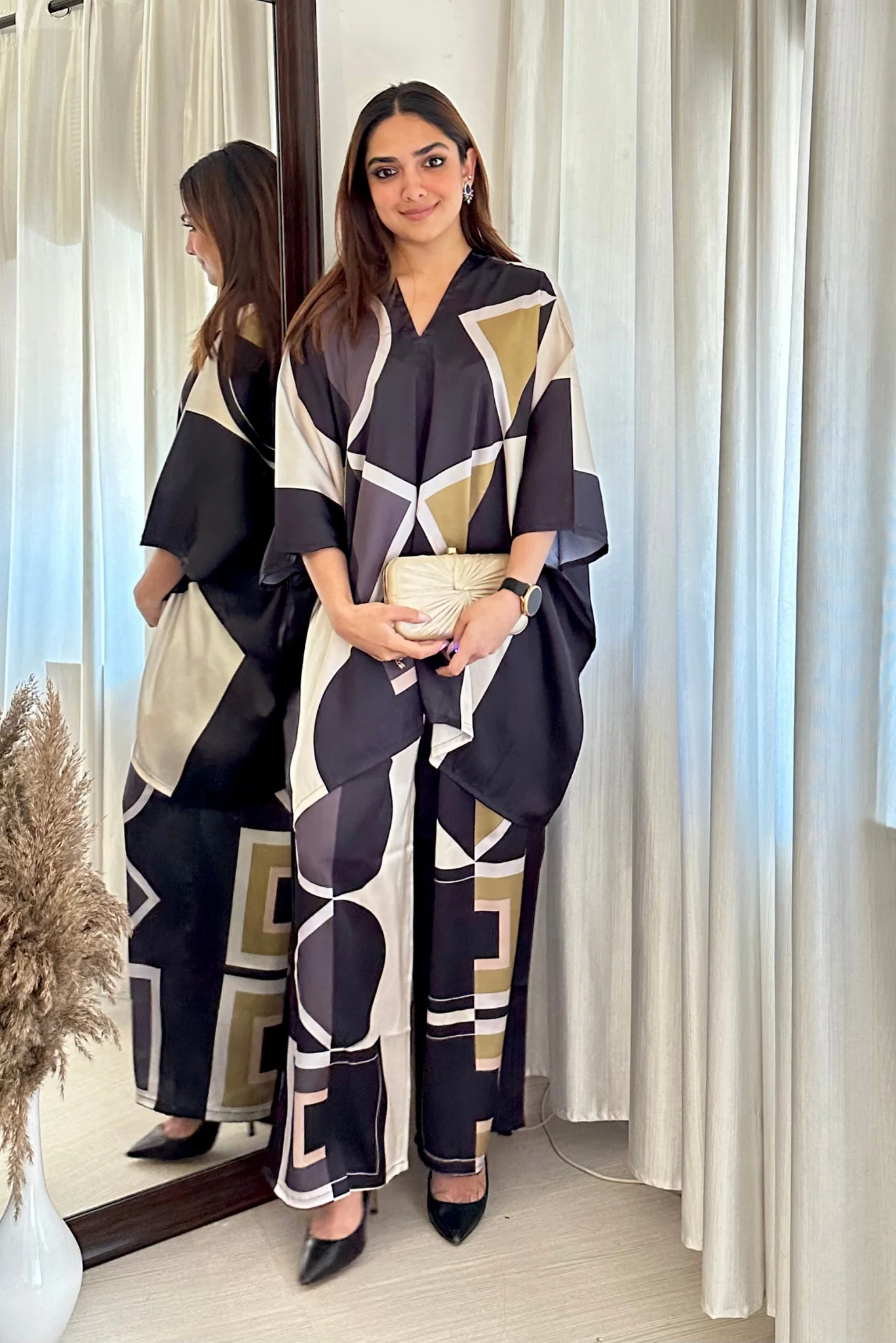 Geometric Harmony Kaftan Set – Black & Gold Luxe Edition