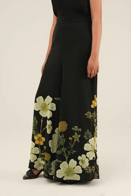 Noir Bloom Floral Co-ord Set – Black & Golden