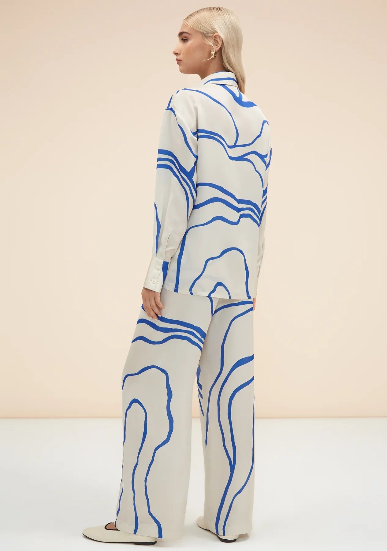 Abstract Line Print Co-ord Set – Luxe Comfort in Black, Blue, Green & Red