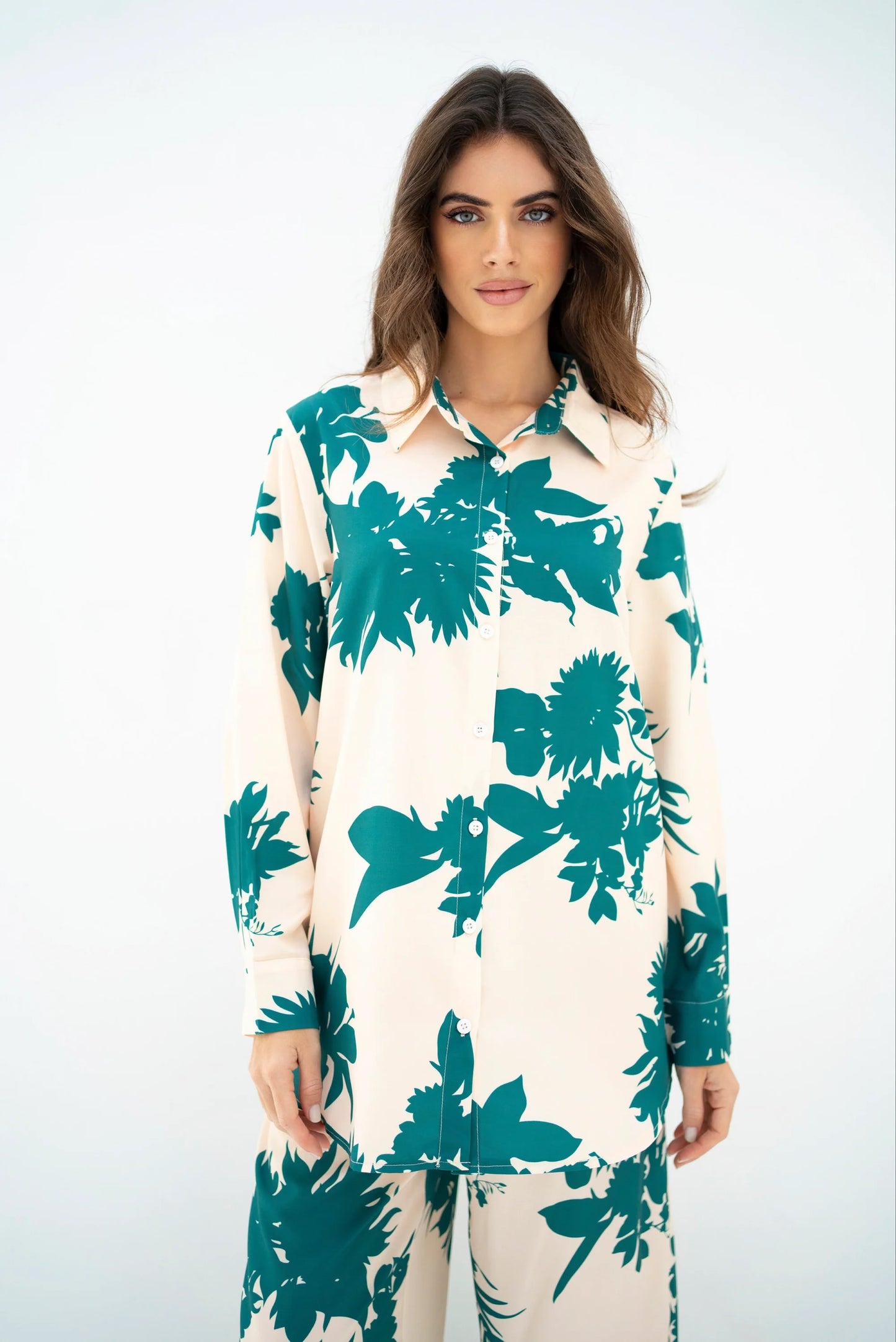 Botanical Bloom Co-ord Set – Effortless Chic in Emerald & Beige