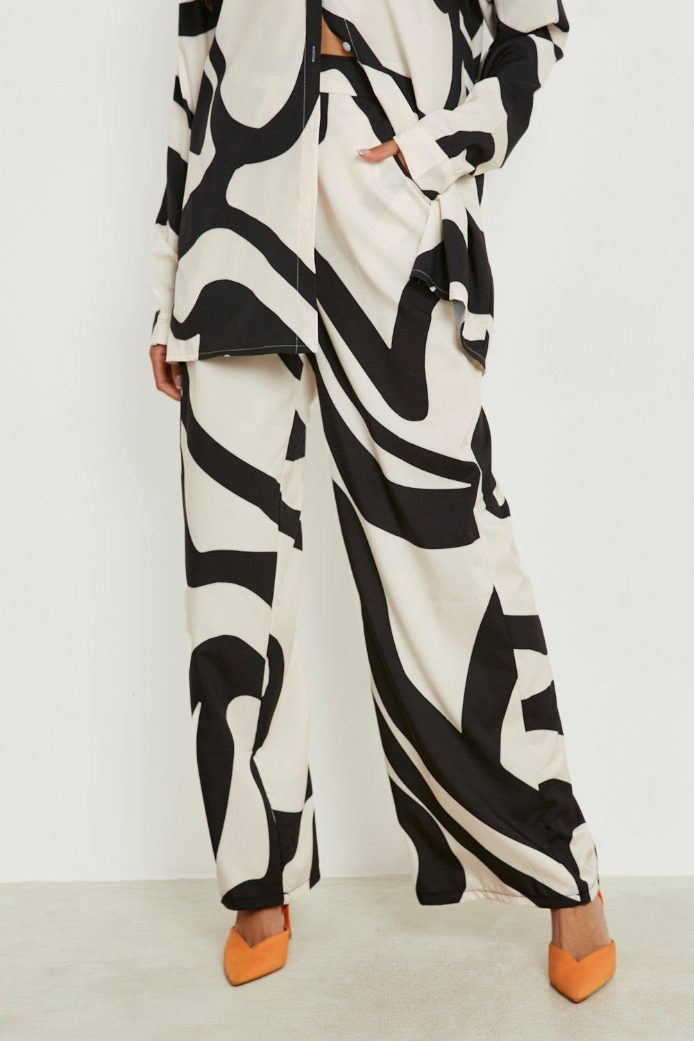 Abstract Wave Print Co-ord Set – Blue | Green | White