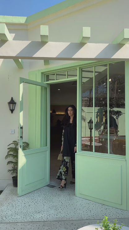 Noir Bloom Floral Co-ord Set – Black & Golden