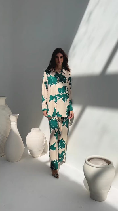 Botanical Bloom Co-ord Set – Effortless Chic in Emerald & Beige