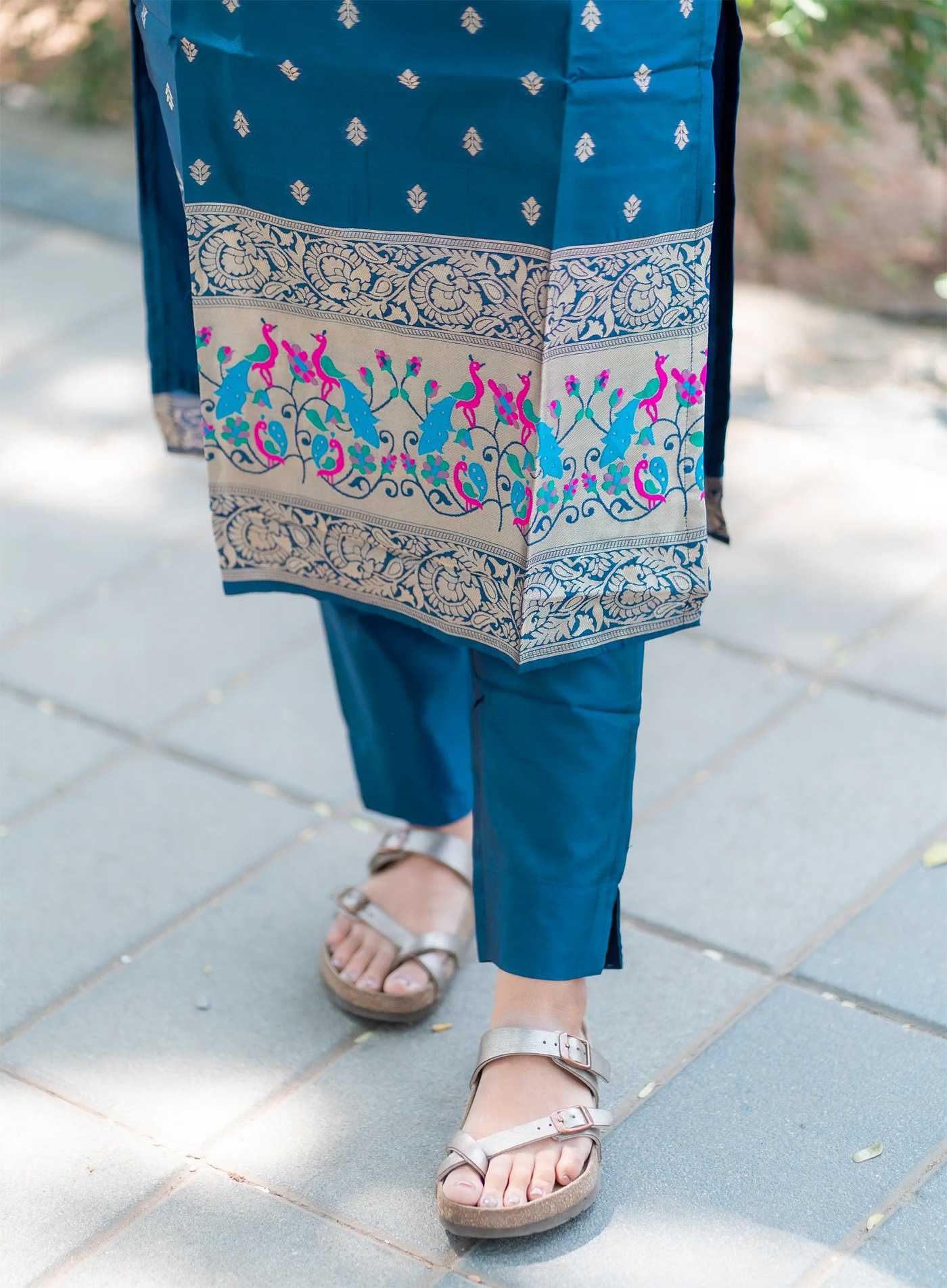 Jacquard Weaving Suit Set – Cerulean Elegance Edition