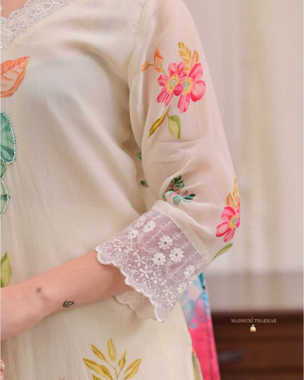 Elegant Floral Organza Suit Set – Pastel Bloom Edition