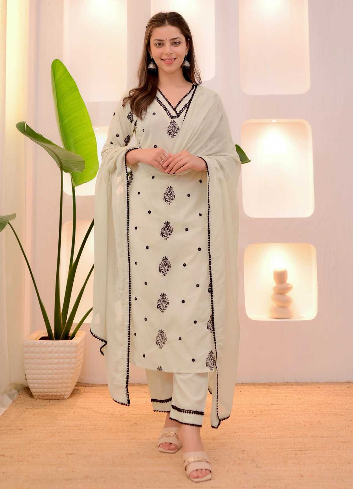 LayrLuxe “Ivory Classic Embroidered Tesla Set” – Kurta, Pant & Dupatta Set