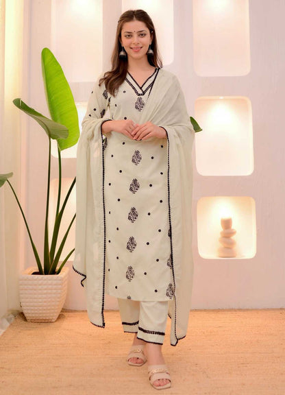LayrLuxe “Ivory Classic Embroidered Tesla Set” – Kurta, Pant & Dupatta Set